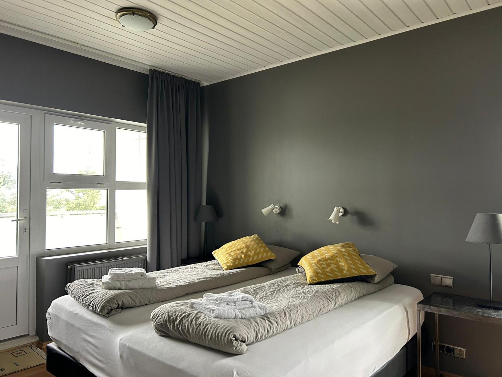 Armot Guesthouse Хвольсвёдлюр Экстерьер фото