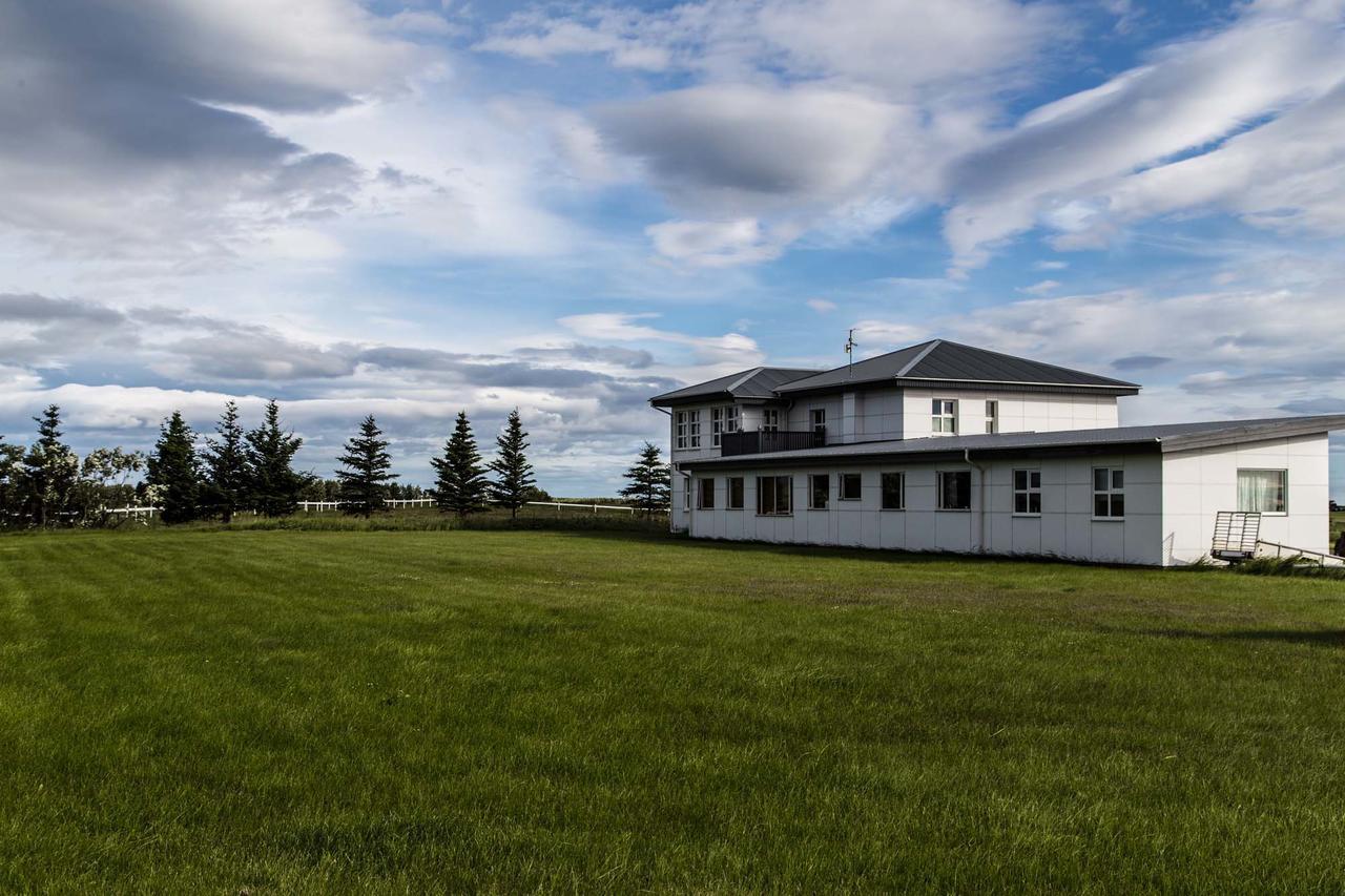 Armot Guesthouse Хвольсвёдлюр Экстерьер фото