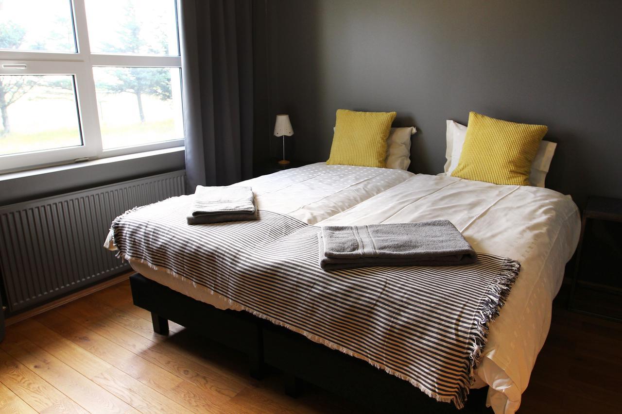 Armot Guesthouse Хвольсвёдлюр Экстерьер фото